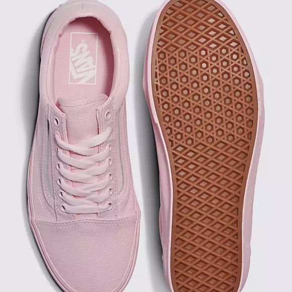 Vans Men’s Old Skool
Pastel Mono Pink
VN000CT8PNK 
Sneakers - Picture 5 of 16